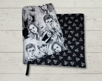 Potter Fabric Book Sleeve: Adjustable Cotton Book Cover