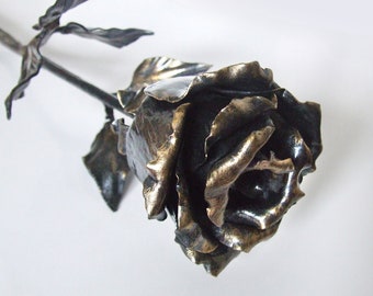 Rosa artística forjada a mano Flor de metal de acero Objeto de arte Escultura de rosa Regalo de sexto aniversario San Valentín Regalo del día de la madre para ella