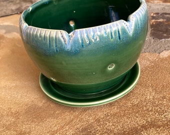 Beeren Schüssel in Grün und Blau - Keramik Sieb - Steinzeug