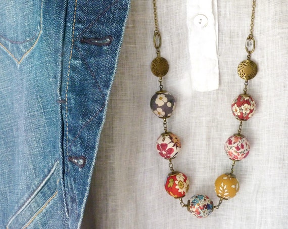 Liberty necklace, Boho necklace, Fall necklace, Textile beads, Textile jewelry, Red jewelry, Boho chic jewelry, Liberty prints, Fall colors