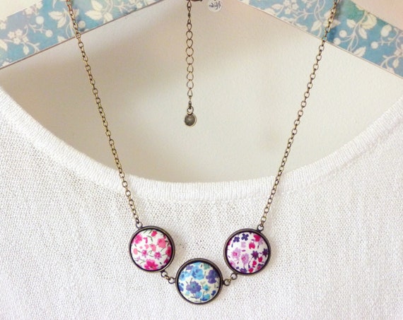 Short Liberty necklace, Colorful Liberty necklace, Summer necklace, Textile necklace, Liberty jewelry, Summer trends, Romantic necklace