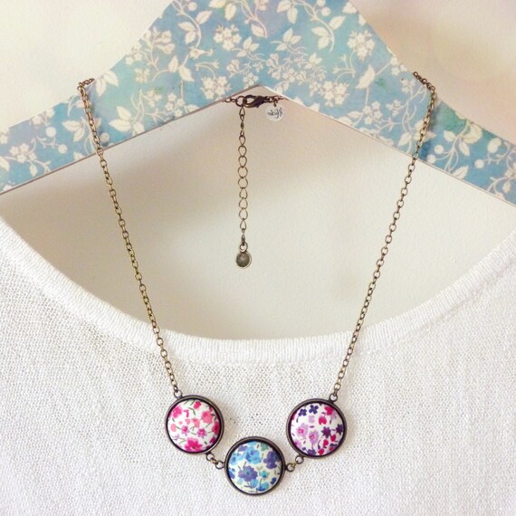 Short Liberty necklace, Colorful Liberty necklace, Summer necklace, Textile necklace, Liberty jewelry, Summer trends, Romantic necklace