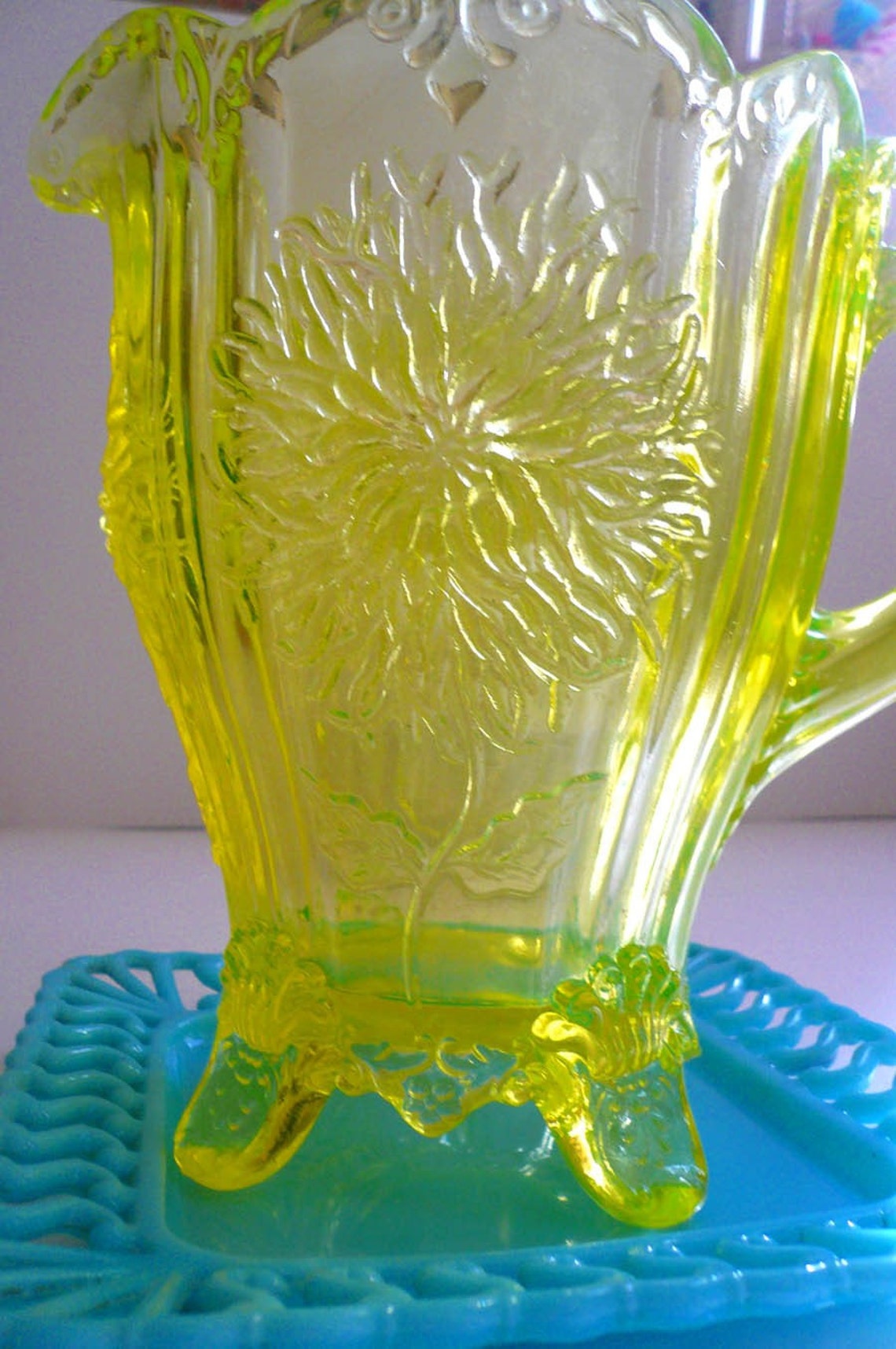 Vintage Vaseline Glass Pitcher Dahlia Etsy