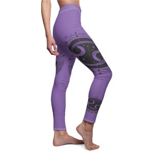 Mystische Leggings in Lila: Boho Yoga Hose, trendige Sporthose