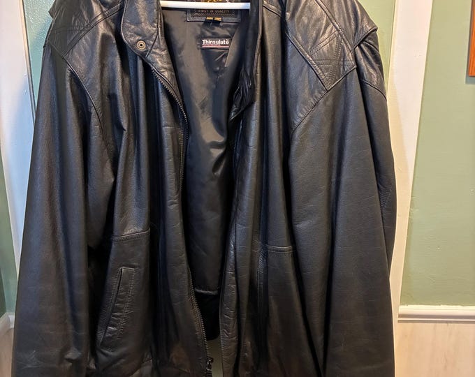 Featured listing image: Vintage sportswear, black leather 52L by Reed with 3M Thinsulate thermal insulation liner excellent condition.