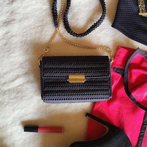 Kleine Umhängetasche, Konzerttasche, Abend gestrickte schwarze Taschen für Weihnachten, gehäkelte Clutch-Tasche, Umschlagtasche, Geburtstagsgeschenkidee für sie