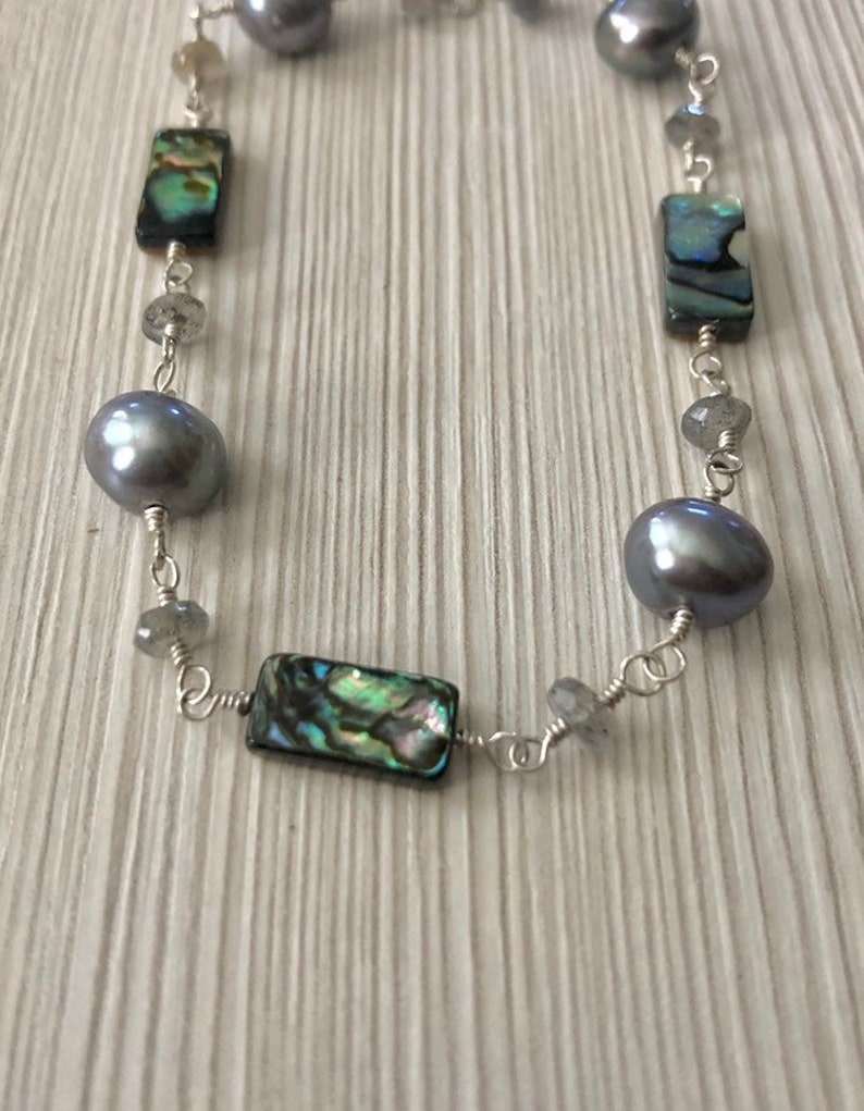 Gray Pearl, Labradorite and Abalone Bracelet, Dove Gray, Rainbow Abalone, Pastel Jewelry, Gray and Silver, Free Shippping image 5