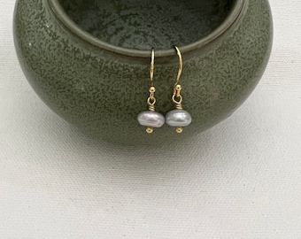 NEW! Gray Pearl Earrings, Grey Gold, Petite Earrings, Birthstone Earrings, Boho Chic Style, Small Dangle Earrings, Pearl Gray Earrings