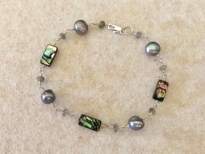 Gray Pearl, Labradorite and Abalone Bracelet, Dove Gray, Rainbow Abalone, Pastel Jewelry, Gray and Silver, Free Shippping image 8