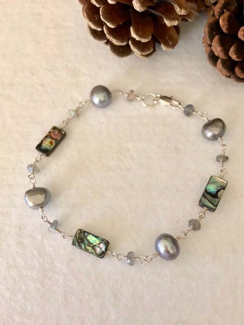 Gray Pearl, Labradorite and Abalone Bracelet, Dove Gray, Rainbow Abalone, Pastel Jewelry, Gray and Silver, Free Shippping image 9