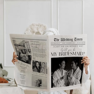 Può includere: Una persona tiene in mano un giornale intitolato "The Wedding Times" con il titolo "Will you be my Bridesmaid?". Il giornale ha testo nero su sfondo beige, con immagini di persone. Un croissant e un bicchiere d'acqua sono sul tavolo.