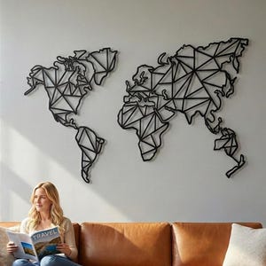 Mappa del mondo geometrica in metallo da parete: decorazione per la casa e l'ufficio