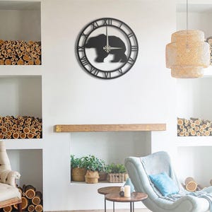 Bear Metal Wall Clock – Rustic Wildlife-Inspired Design – Modern Cabin, Lodge, and Nature Decor for Living Room, Office, or Entryway - Roman