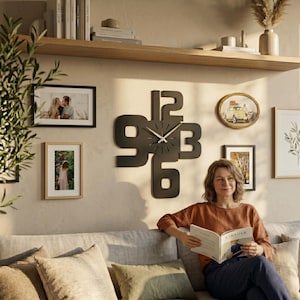 Oversized Metal Wall Clock: Modern Silent Steel Design