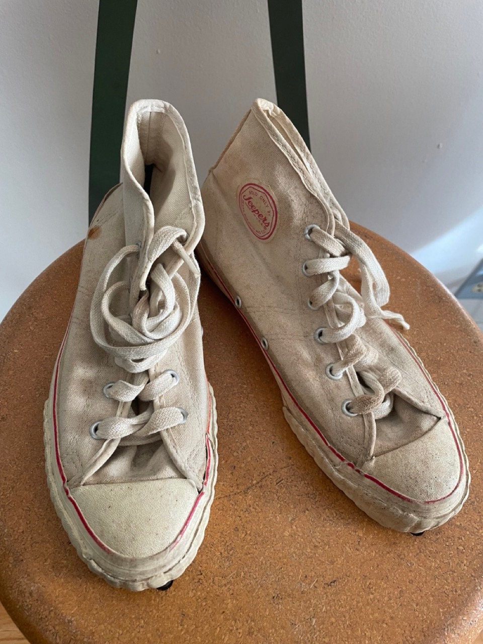 Vintage 1960s Sears Jeepers Canvas Basketball Shoes Size 5.5  display picture 3