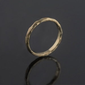 Melted Modern Band 3mm 14k Yellow Gold