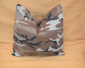 14" x 14" Decorator Pillow Cover in Camouflage Print