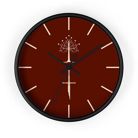 伝説の剣の木の時計：王家の紋章の壁アート - 貴族のファンタジー装飾