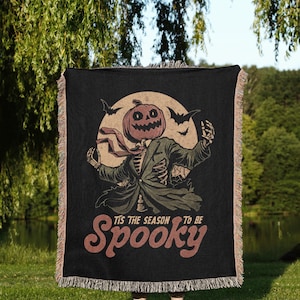Spooky Skeleton Pumpkin Blanket, Halloween Throw Blanket for Fall Decor, Gothic Cozy Autumn Woven Blanket Gift for Spooky Season Lovers
