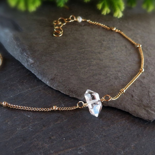 Herkimer diamond bracelet, dainty crystal bracelet, Gift for her, Aries gift for women, April birthstone, birthday gift,raw crystal bracelet