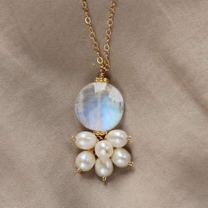Moonstone & pearl necklace, June birthstones necklace, gemini jewelry gift for her, necklace for bride, rainbow moonstone necklace