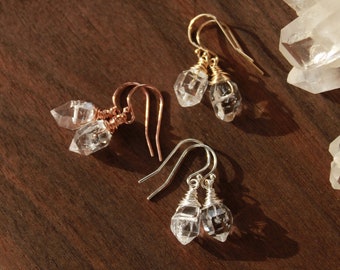 Dainty crystal drop earrings, herkimer earrings, raw crystal dangle earrings, dangling herkimer diamond earrings,raw diamond crystal jewelry