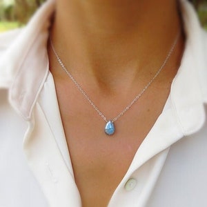 Labradorite necklace, dainty gemstone layering necklace, natural gemstone jewelry, small labradorite pendant, sterling silver, 14K GF