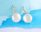Pearl earrings, Freshwater pearl earrings, coin pearls, Bridesmaid gift, Wedding jewelry, Bridal earrings, Pearl dangle earrings, otis b