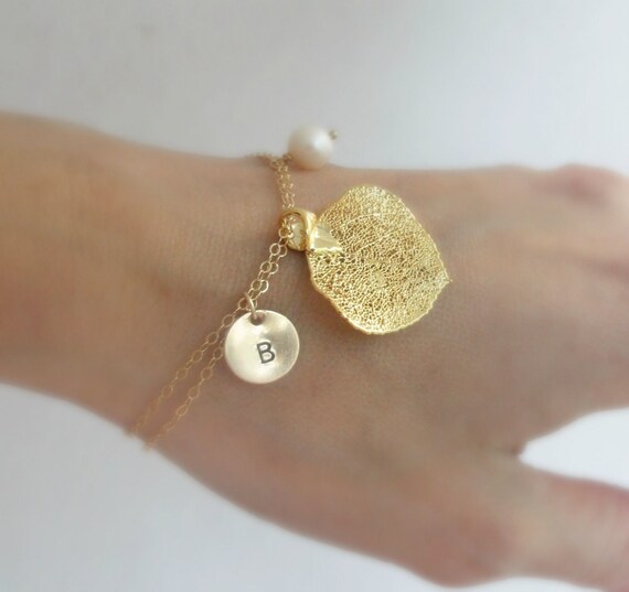 Items similar to Personalized Gold Bracelet, Gold Leaf Charm Initial