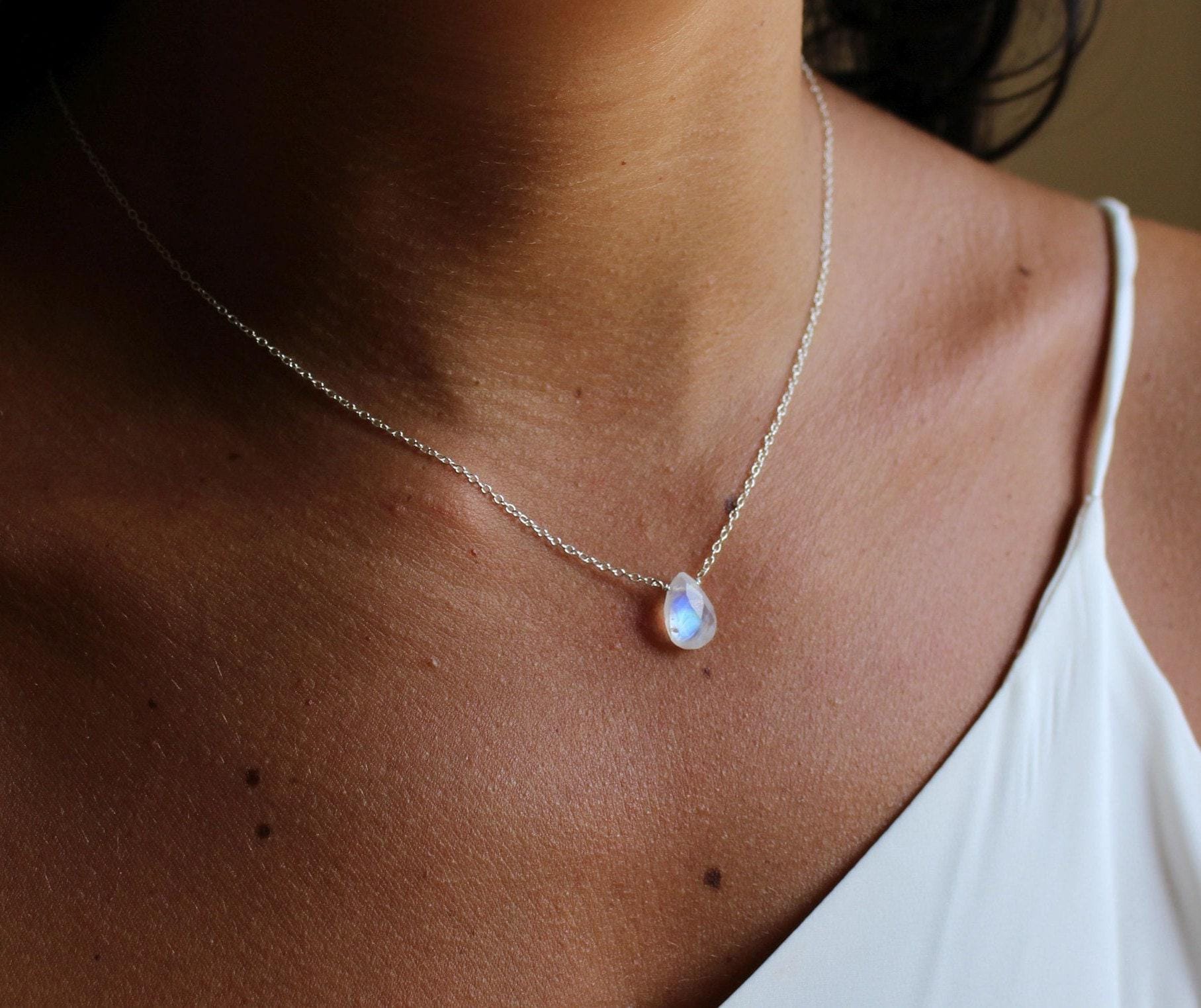 Collana Girocollo In Pietra Di Luna Arcobaleno Con Cristallo Grezzo Verde – Boho Per Donna