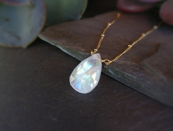 Etsy moonstone pendant best sale