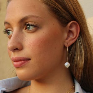 Pearl dangle earrings, freshwater pearl dangling earrings, gold filled, sterling silver threader earrings, gold threaders, arc earrings