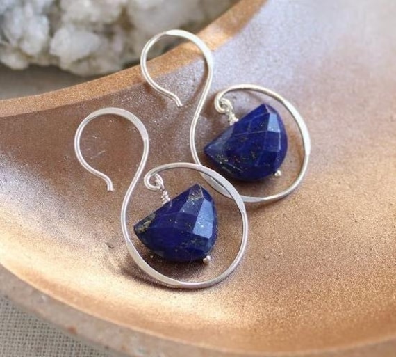 Pendientes de lapislázuli, aros de plata, joyas hechas a mano con