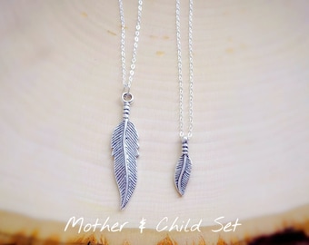 Mother Daughter matching necklace set, silver feather charm necklace, mothers day gift for mom, big and little necklaces for her, Otis B