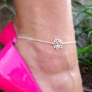 Lotus Anklet, everyday ankle bracelet, July birth flower, waterlily charm, bridesmaid gift, 925 sterling silver, adjustable, waterproof