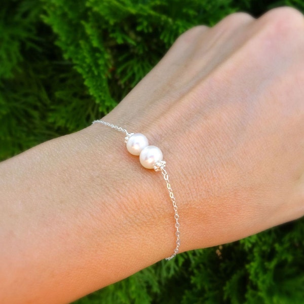 Simple Pearl Bracelet, sterling silver, Bridesmaid gifts, Bridesmaid bracelets, Bridal jewelry, real pearls, otis b jewelry, brigusygirls