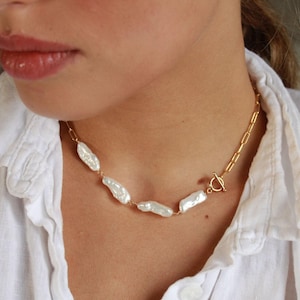 Organic pearl toggle necklace, Asymmetrical necklace, paperclip chain necklace, 925 silver, 14k gold filled, pearl bar statement necklace