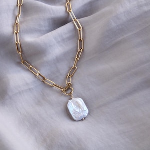 Chunky pearl statement necklace, paperclip chain, toggle necklace, baroque pearl choker, bold gold layering necklaces for women, Otis B