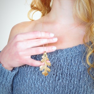 Real leaf necklace, oak leaf pendant, gift for naturalist, nature theme jewelry, real leaf necklace, fall jewelry, gift for her