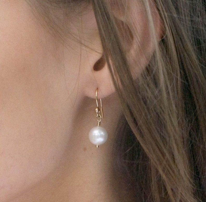Simple Pearl Drop Earrings Dainty Pearl Dangle Earrings Etsy