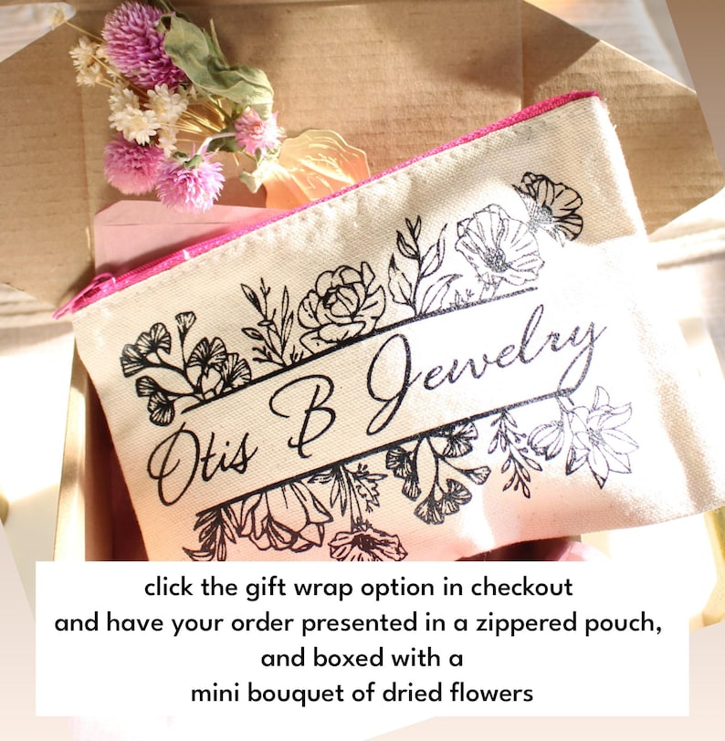 a picture of a gift bag with a name on it