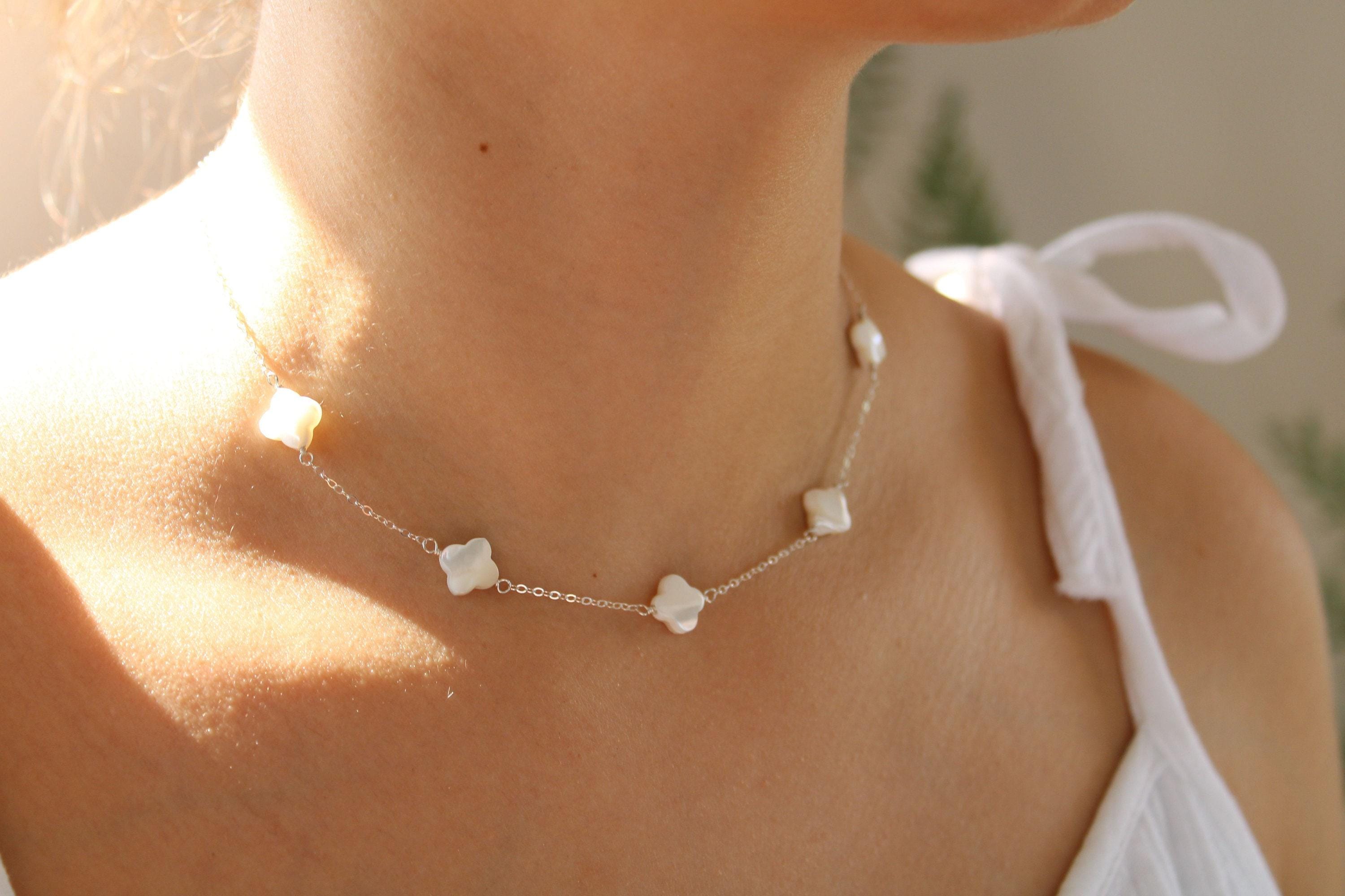 Mother of pearl clover necklace - Etsy 日本