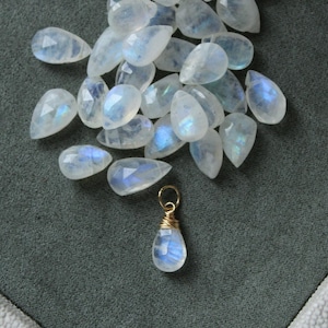 Loose moonstone charm, charm bar charms, gemstone charm for permanent jewelry, charm collection, removable rainbow moonstone charm