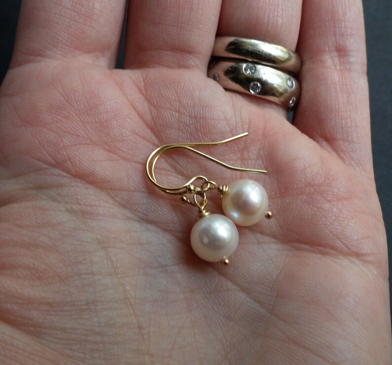 Simple Pearl Drop Earrings Dainty Pearl Dangle Earrings Etsy