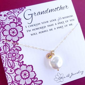 Personalized gift for grandma, grandma necklace, wedding gift for grandmother of the bride, grandma card, pearl necklace with initial