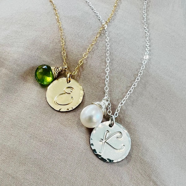 Personligt halsband med initialer och födelsesten, sterlingsilver, guldfyllt