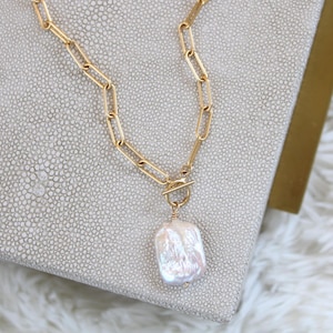 Baroque pearl necklace, chunky gold paperclip chain necklace, toggle necklace, layering necklaces for women, large pearl pendant