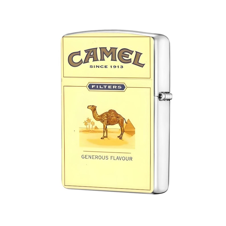 Estuche vintage para encendedor Camel, con tapa metálica estilo cigarrillo retro, regalo clásico inspirado en el tabaco amarillo para hombre. imagen 3