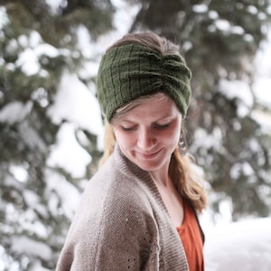 Crochet Pattern - It&#39;s a Cinch Headwrap