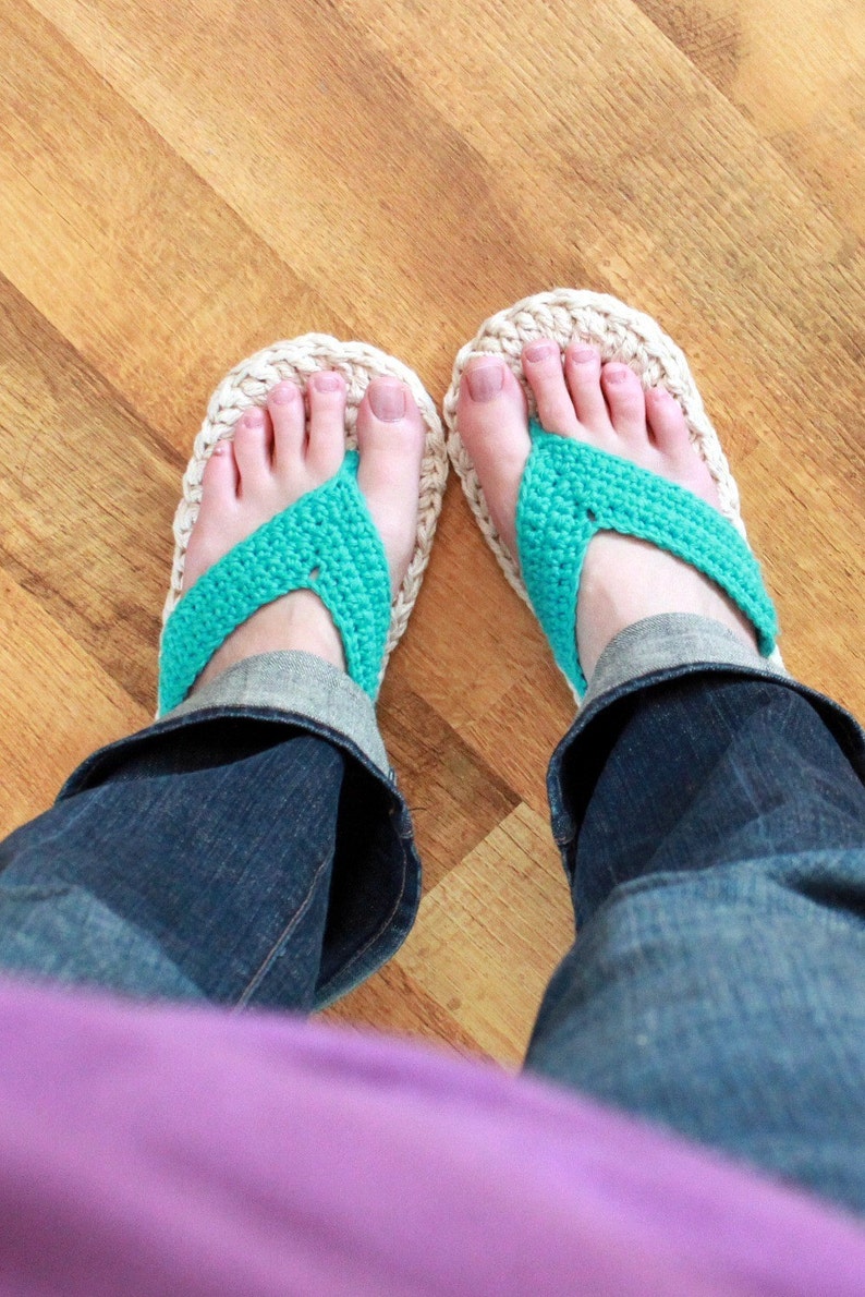 Crochet Slipper Pattern Adult Flip Flops Child/Adult sizes 3-10 image 3